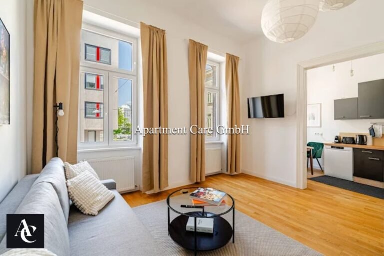 Ap. 1 Walk to Central Station, Belvedere & Metro, Hauptbahnhof