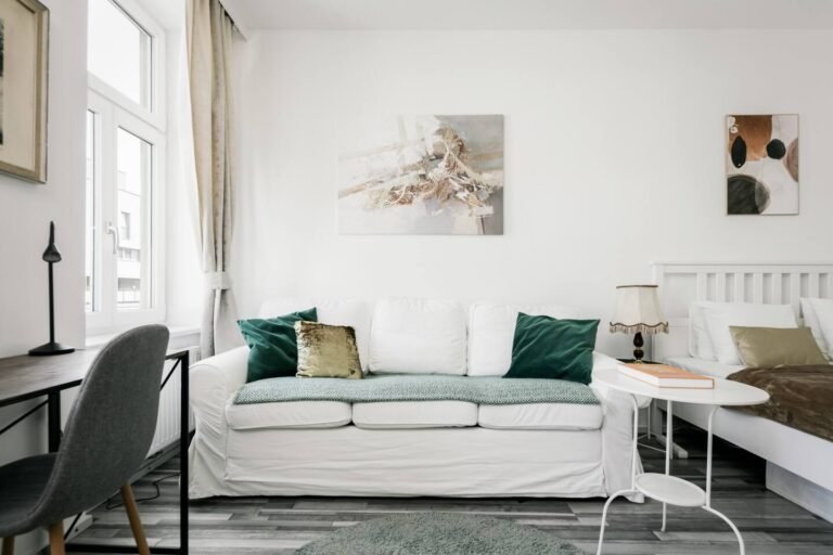 Ap. 04 Studio by Metro, Central Station & Shopping Street